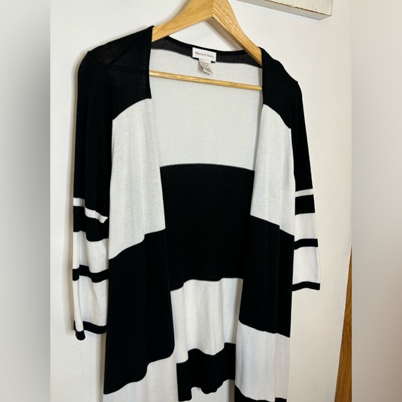 Monroe and Main Black and White Striped Fly Away Cardigan - Picture 7 of 7